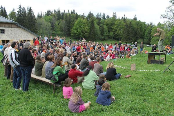 Spectacle Cailloutologie au f'ESTIV'al 2012 - © mai 2012 - J. Siess