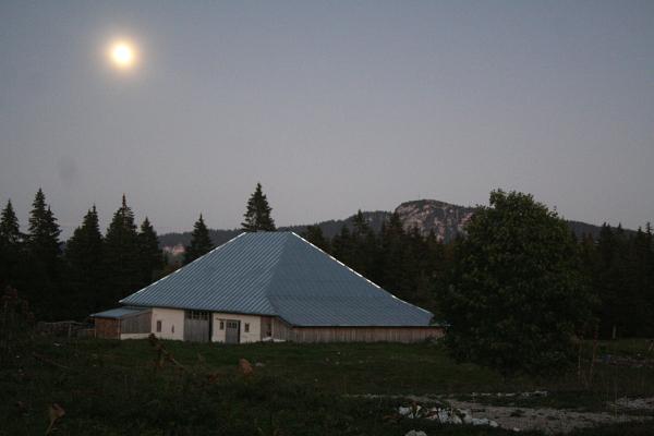 Pleine lune à la Grange Nourrie - © septembre 2011 - P.M. Aubertel