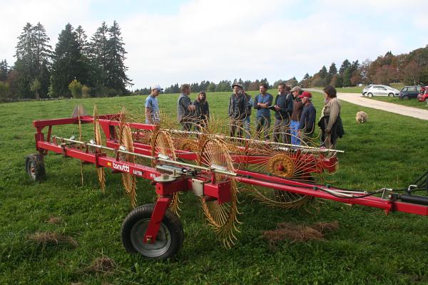 Faneuse pour traction animale - © octobre 2011 - P.M. Aubertel