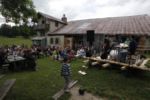 Concert de Clara Yutacan à la Petite Echelle - © juillet 2012 - P.M. Aubertel